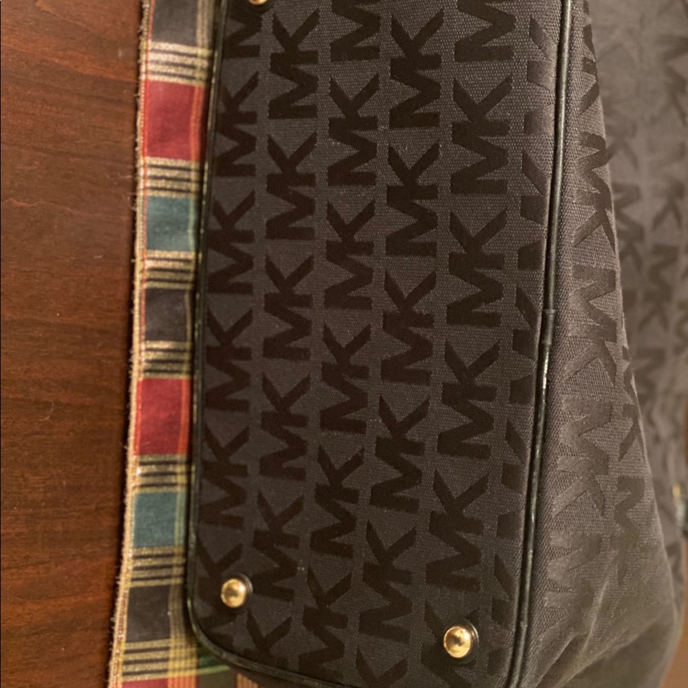 MK purse